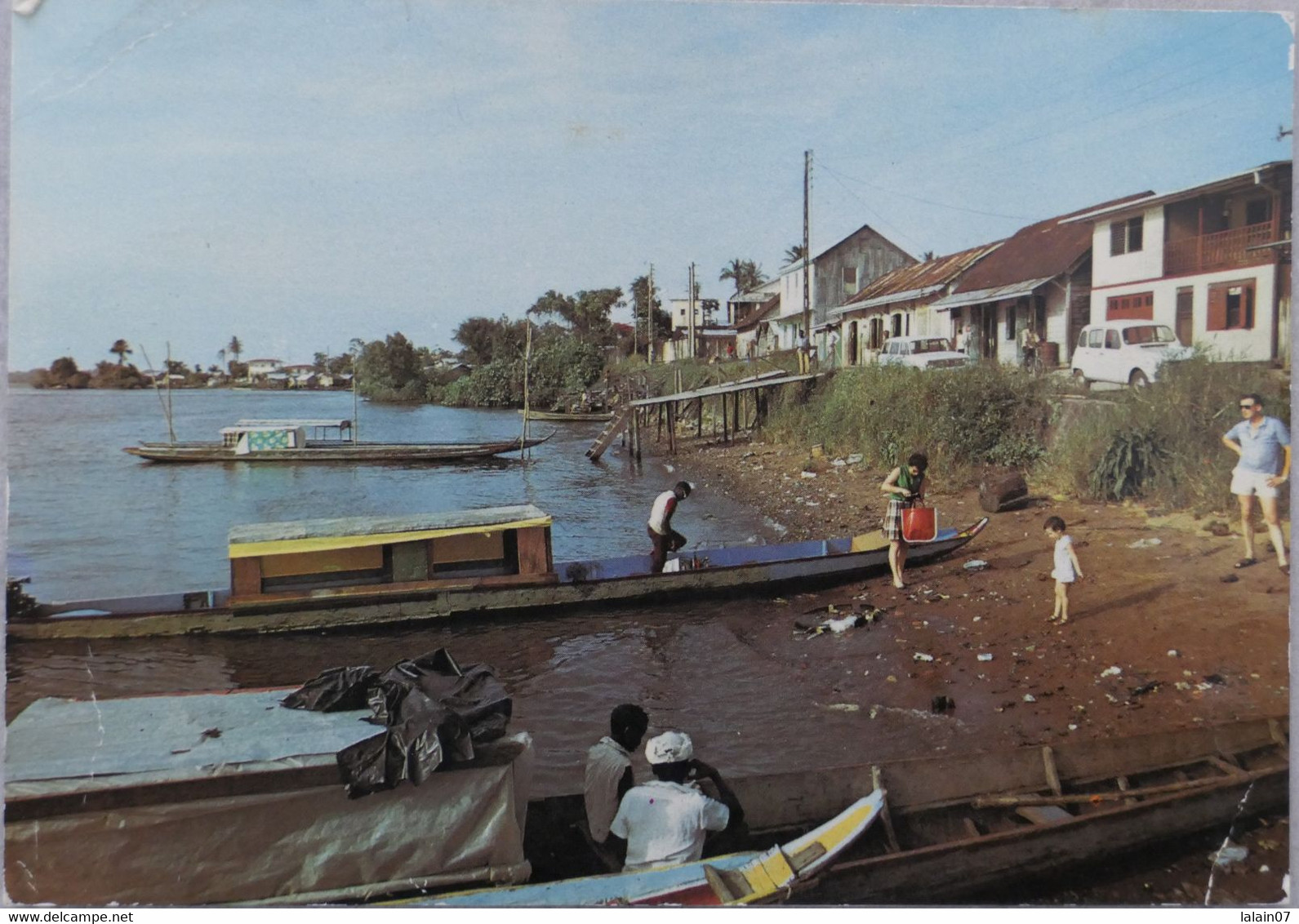 Carte Postale Couleur : Guyane : SAINT-LAURENT : Le Village "Chinois", Animé - Saint Laurent Du Maroni