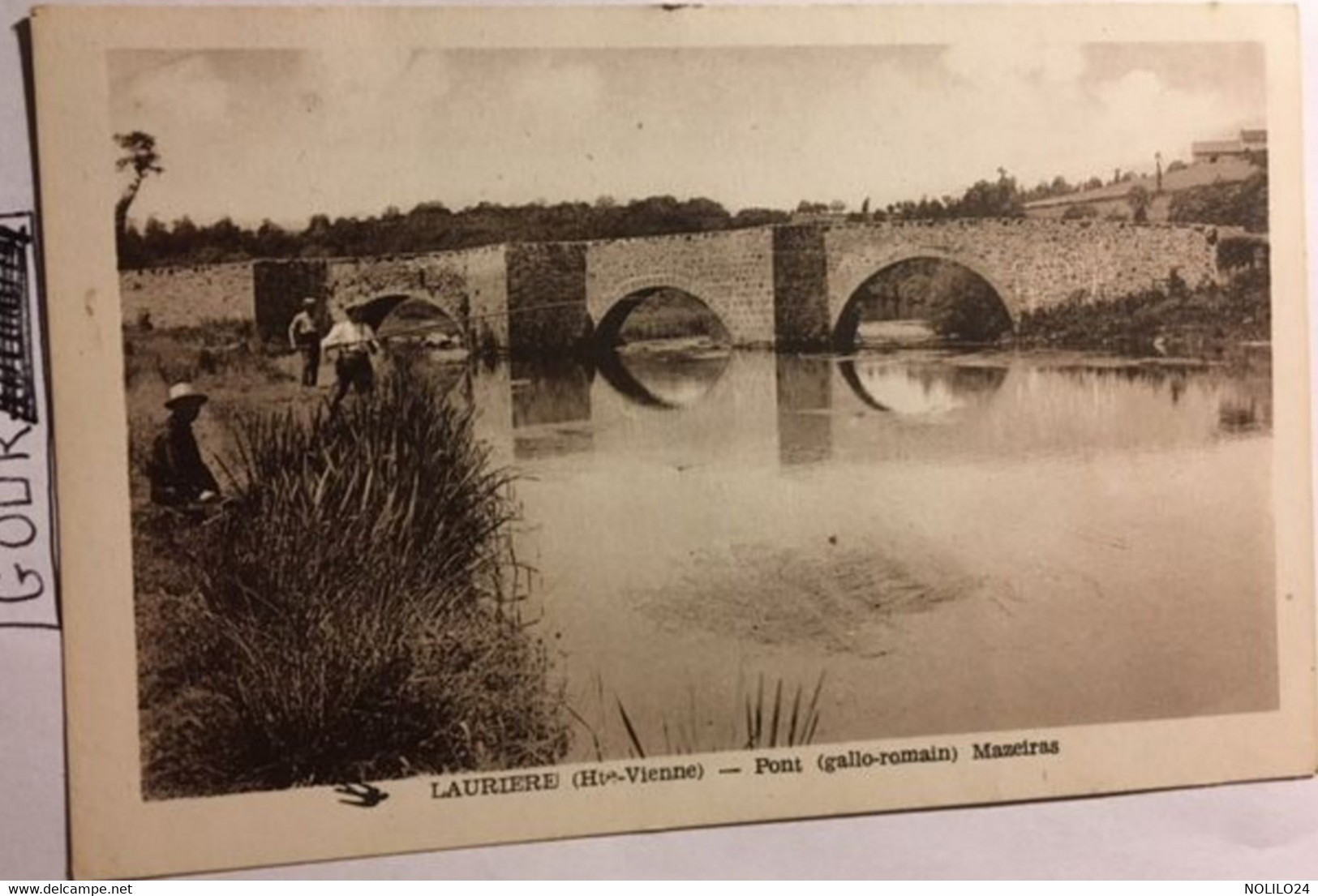 Cpa, 87 Haute Vienne, Laurière Pont Gallo Romain Mazeiras, Animée Pêcheurs, Non écrite, éd Repas Loubière - Lauriere