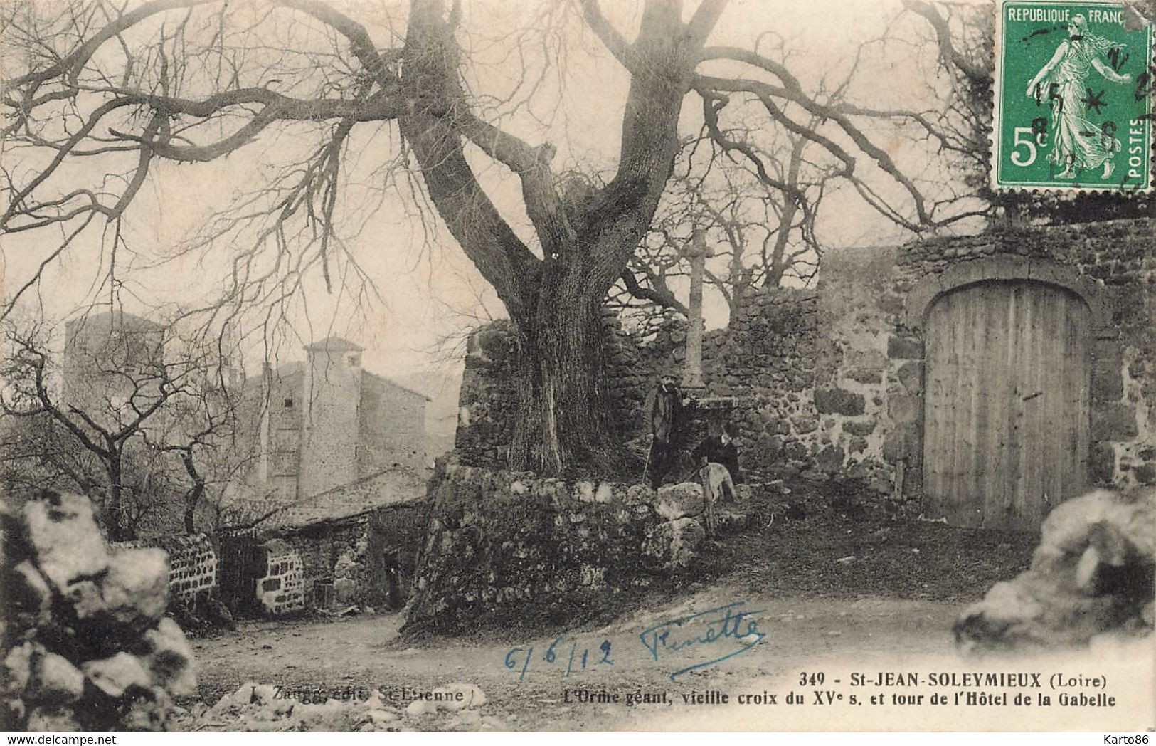 St Jean Soleymieux * L'orme Géant, Tour De L'hôtel De La Gabelle * Arbre - Saint Jean Soleymieux