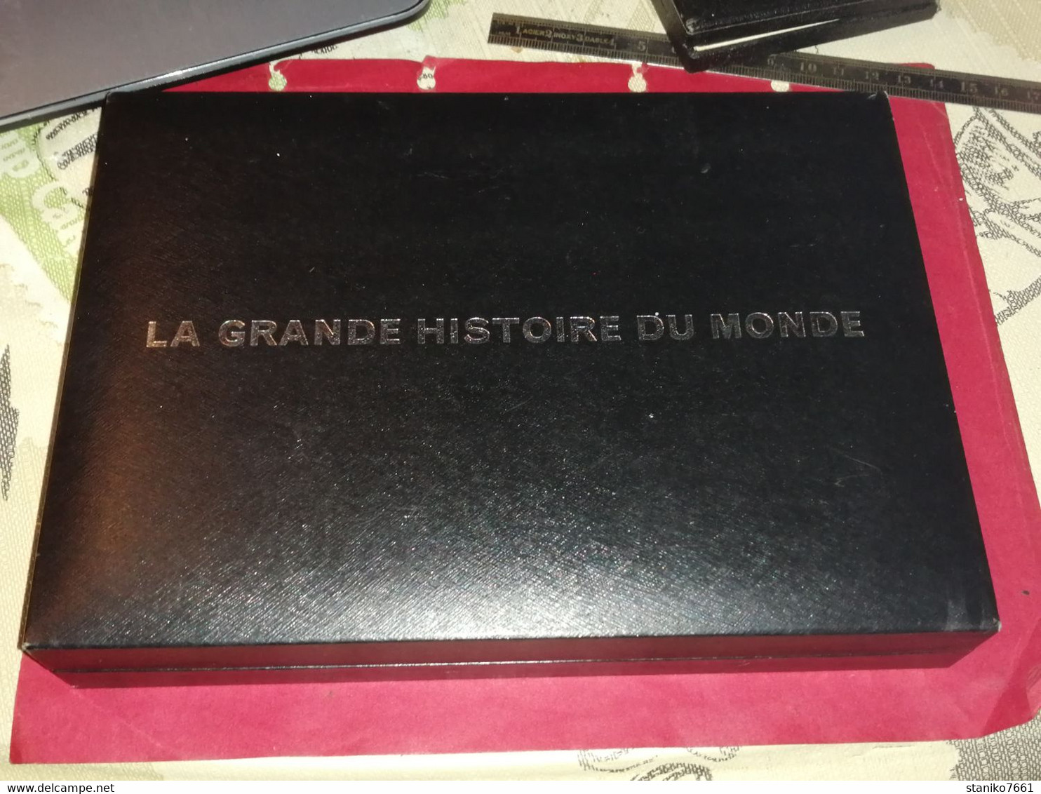 4 MÉDAILLE ARGENTE SELECTION DU READER'S DIGEST AGAMEMNON CHILDEBERT SAINT PAUL GUILLAUME Ia GRANDE HISTOIRE DU MONDE - Monarquía / Nobleza