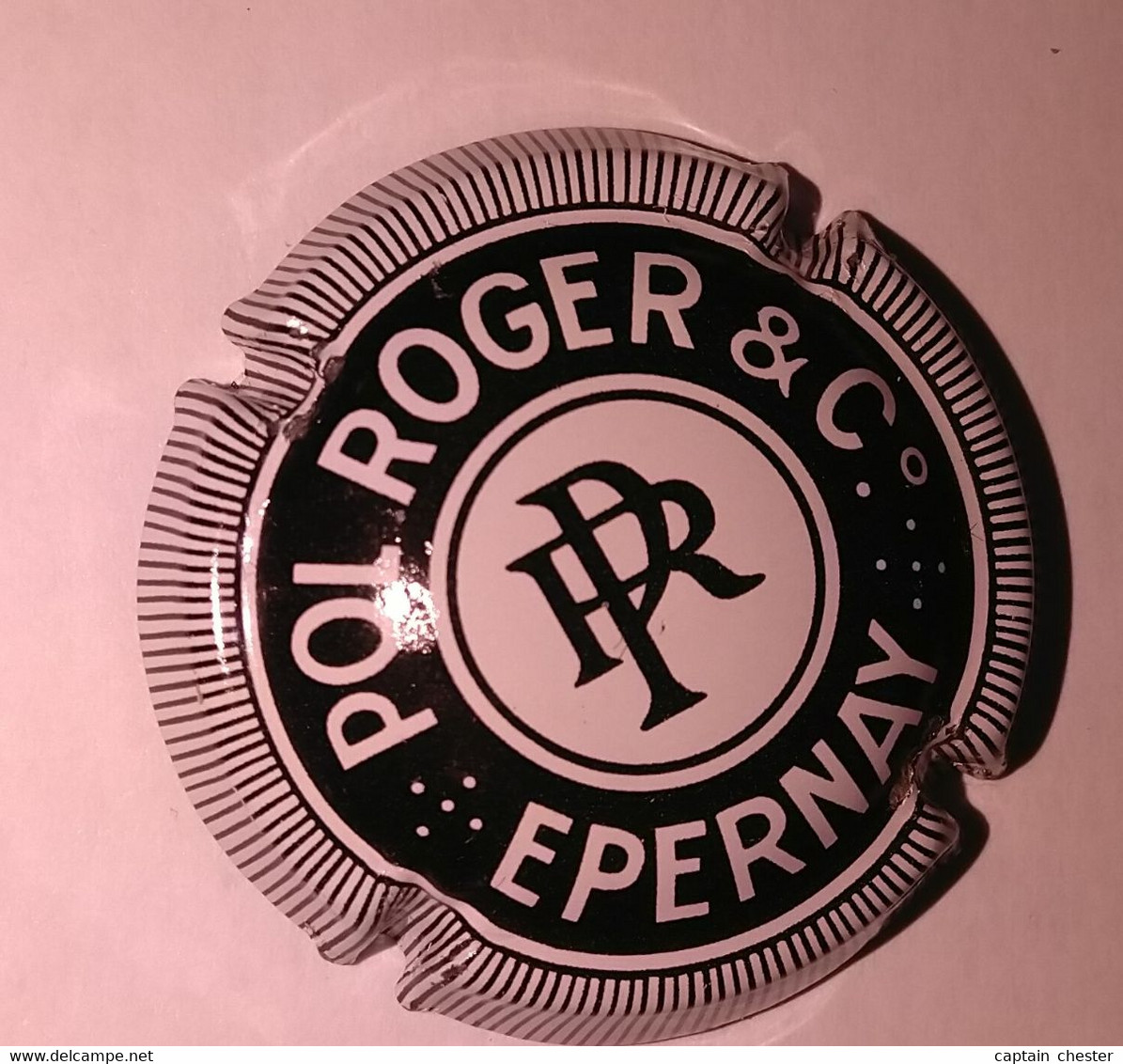 PLAQUE DE MUSELET DE CHAMPAGNE " POL ROGER ET C°. " NOIR ET BLANC - Pol Roger