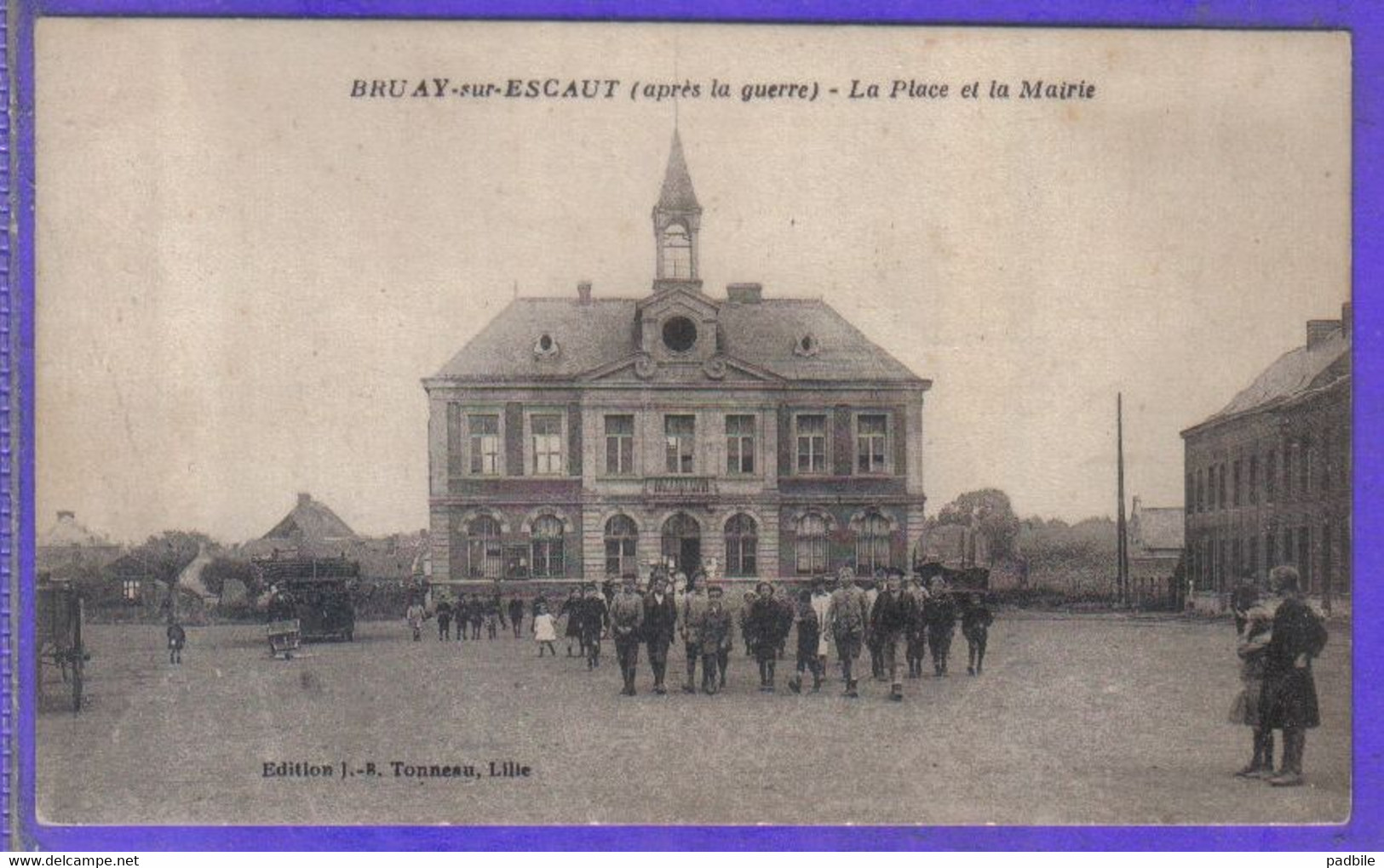 Carte Postale 59. Bruay-sur-Escaut  Place De La Mairie Très Beau Plan - Bruay Sur Escaut