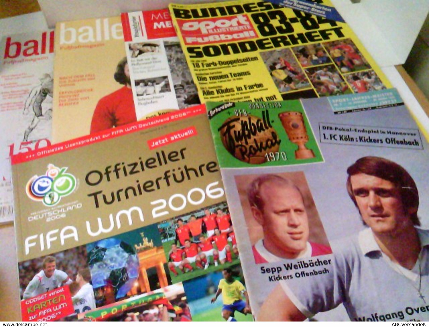 Konvolut: 6 Div. Zeitschriften Fußball / Liga /WM / Liga Österreich Etc. - Sports