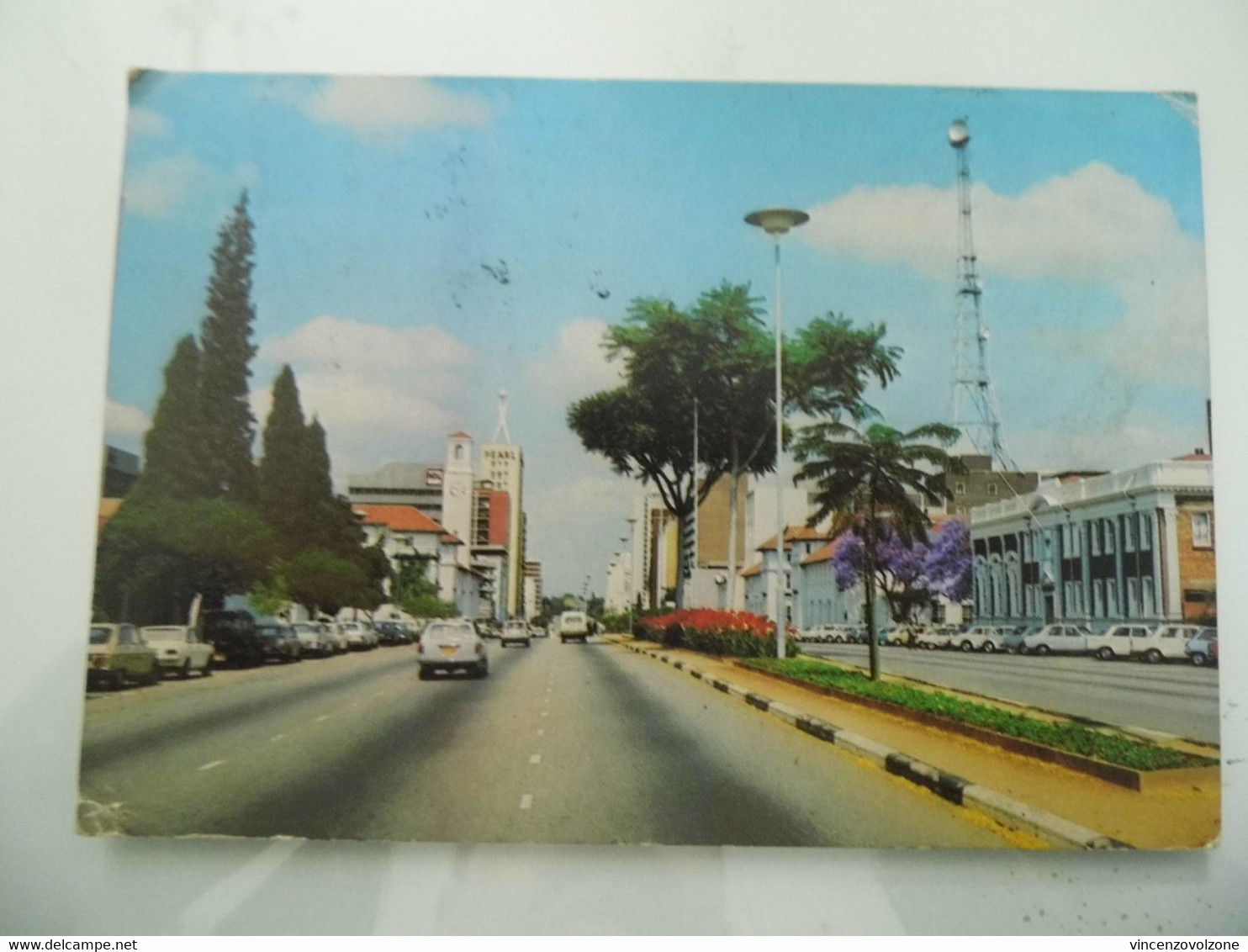 Cartolina Viaggiata "Samora Machel Avenue, Looking West HARARE Zimbawe" 1986 - Zimbabwe