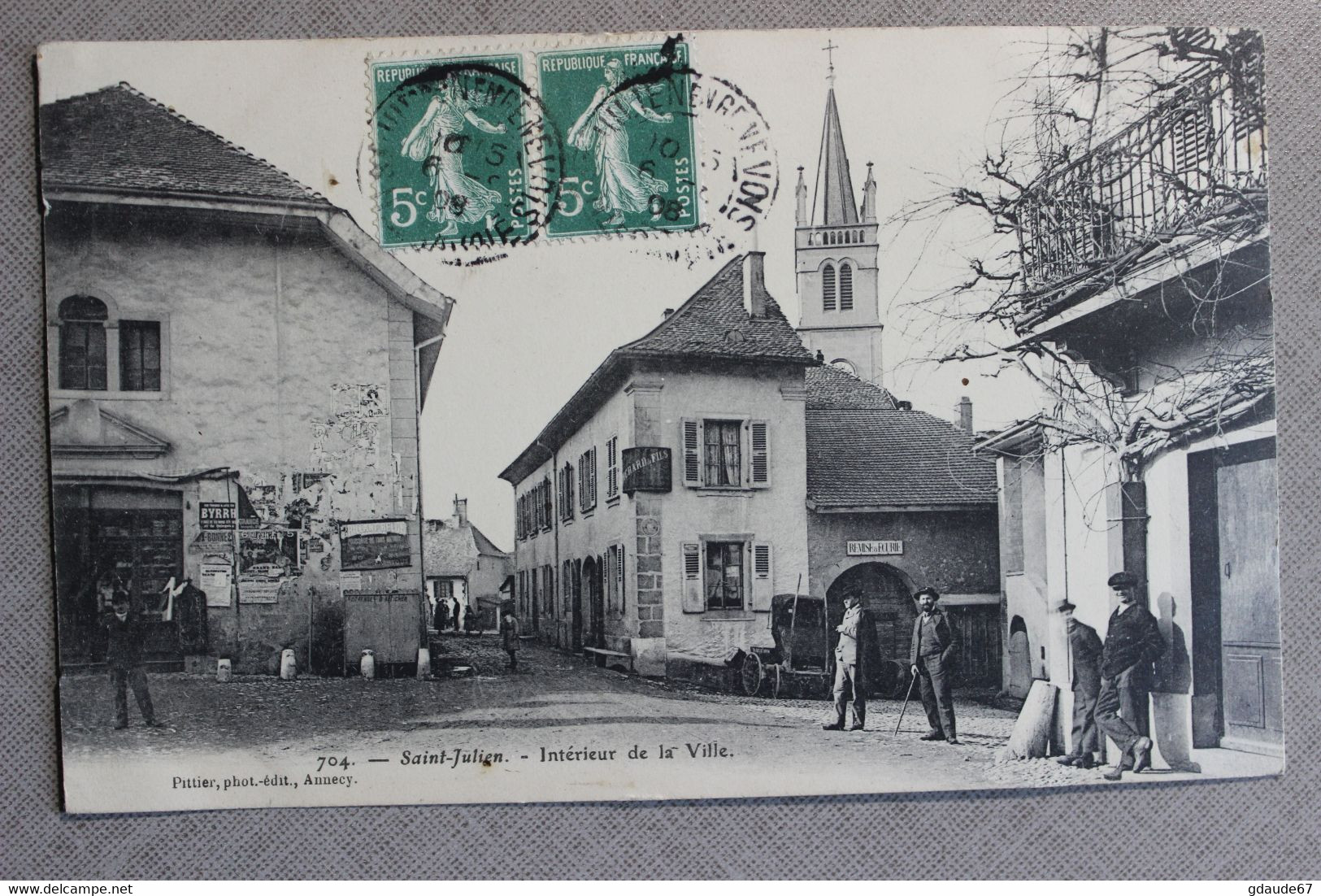 SAINT JULIEN (74) - INTERIEUR DE LA VILLE - Saint-Julien-en-Genevois