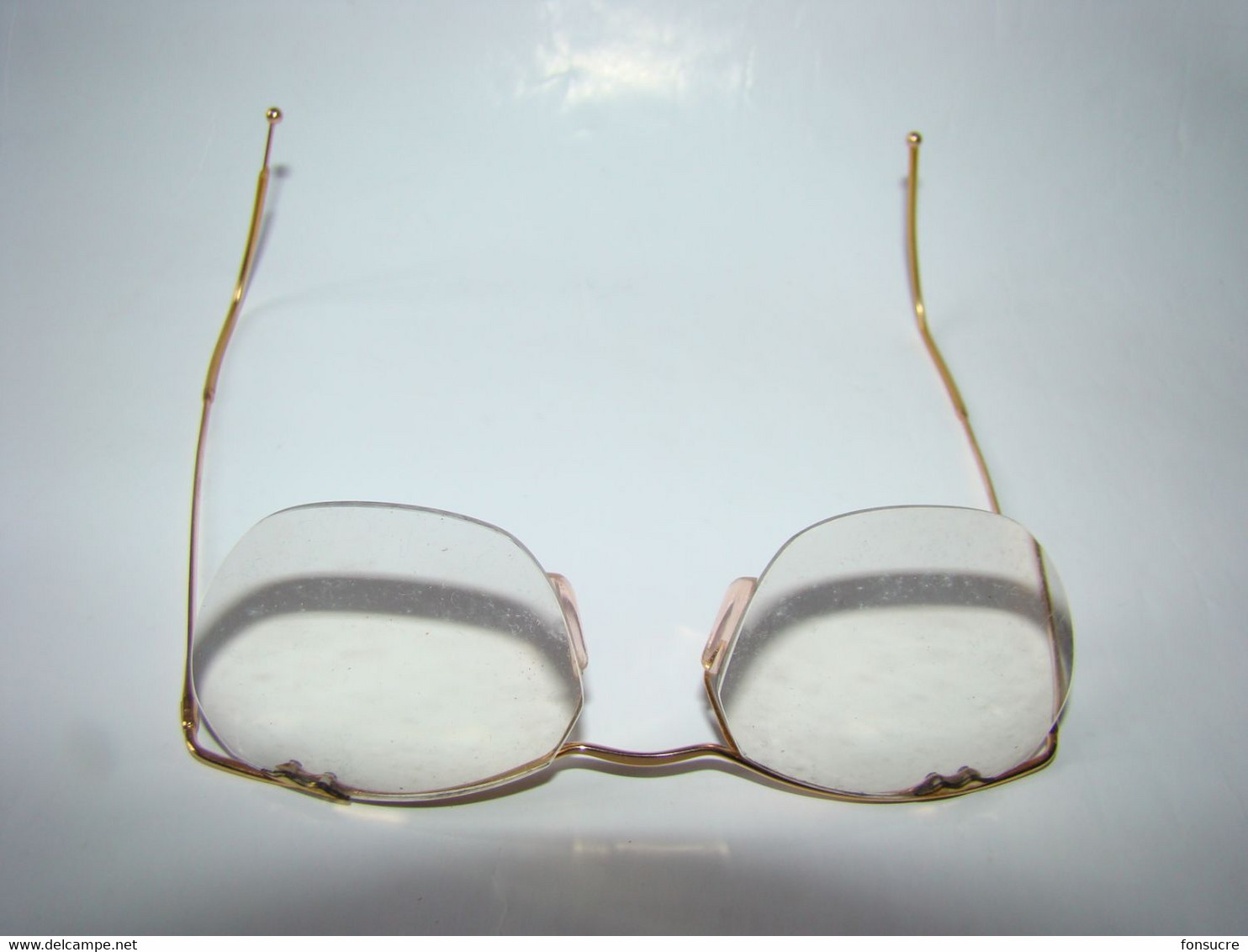 Ancienne Lunette René DUPAYS Optique Opticien à Vichy Monture fine et dorée + Boite étui