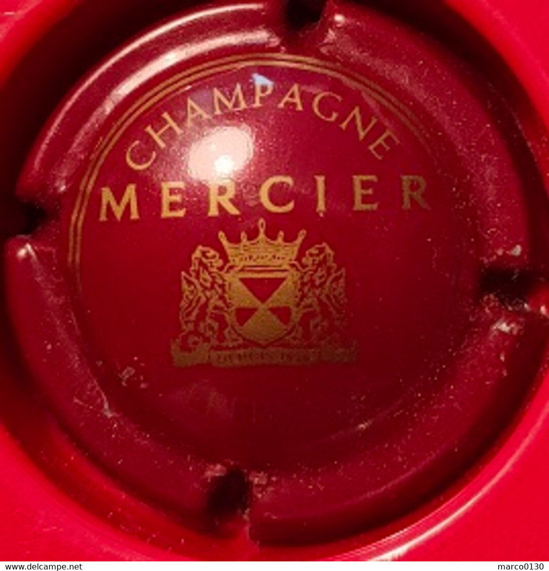 CAPSULE DE CHAMPAGNE MERCIER N° 26a Lettres Fines - Mercier