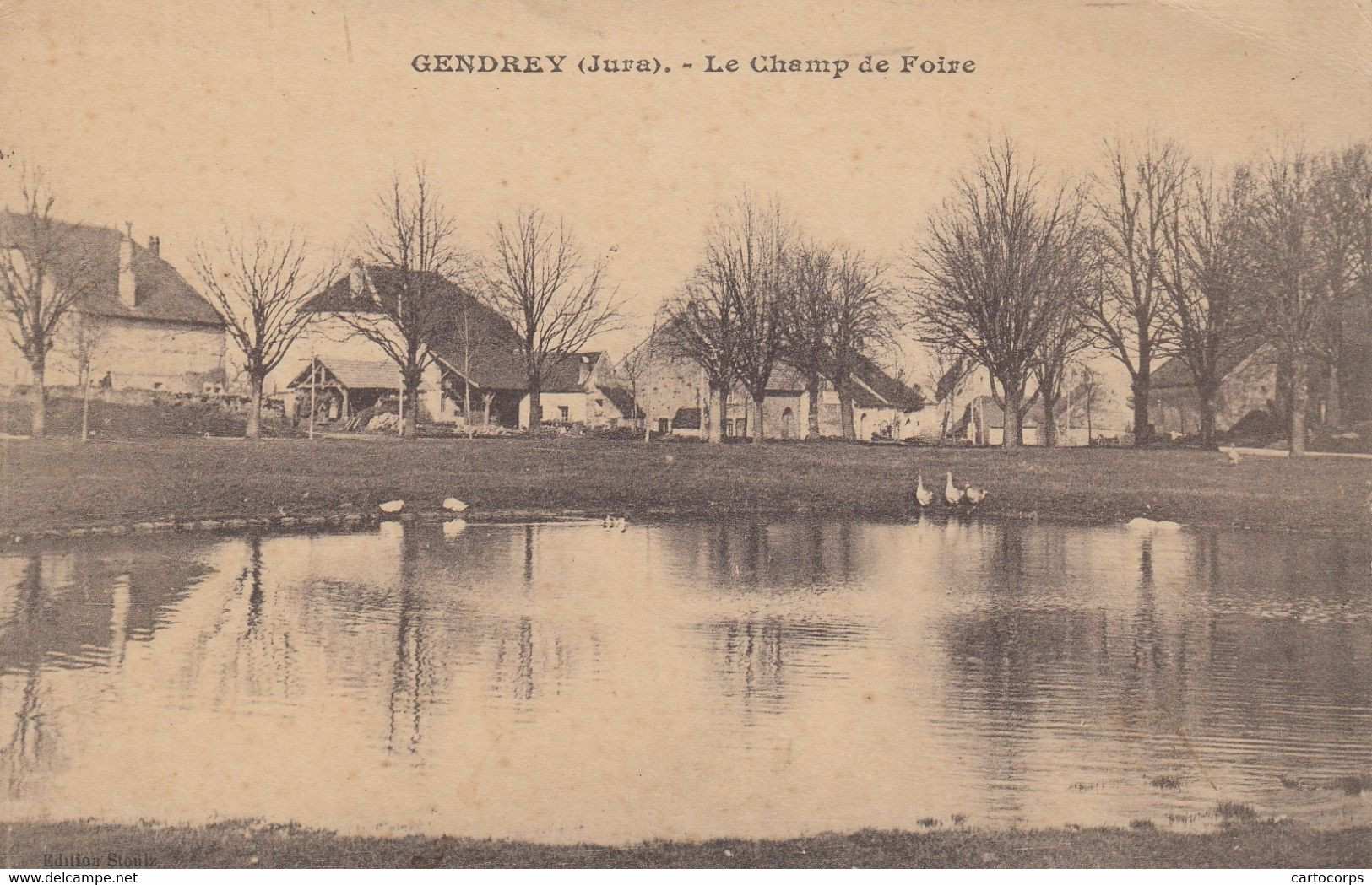 39 - GENDREY - Le Champ De Foire - Gendrey