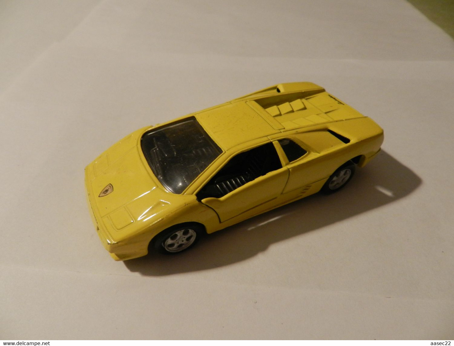 Maisto  1/40   Lamborghini Diablo    *** 3182 *** - Maisto