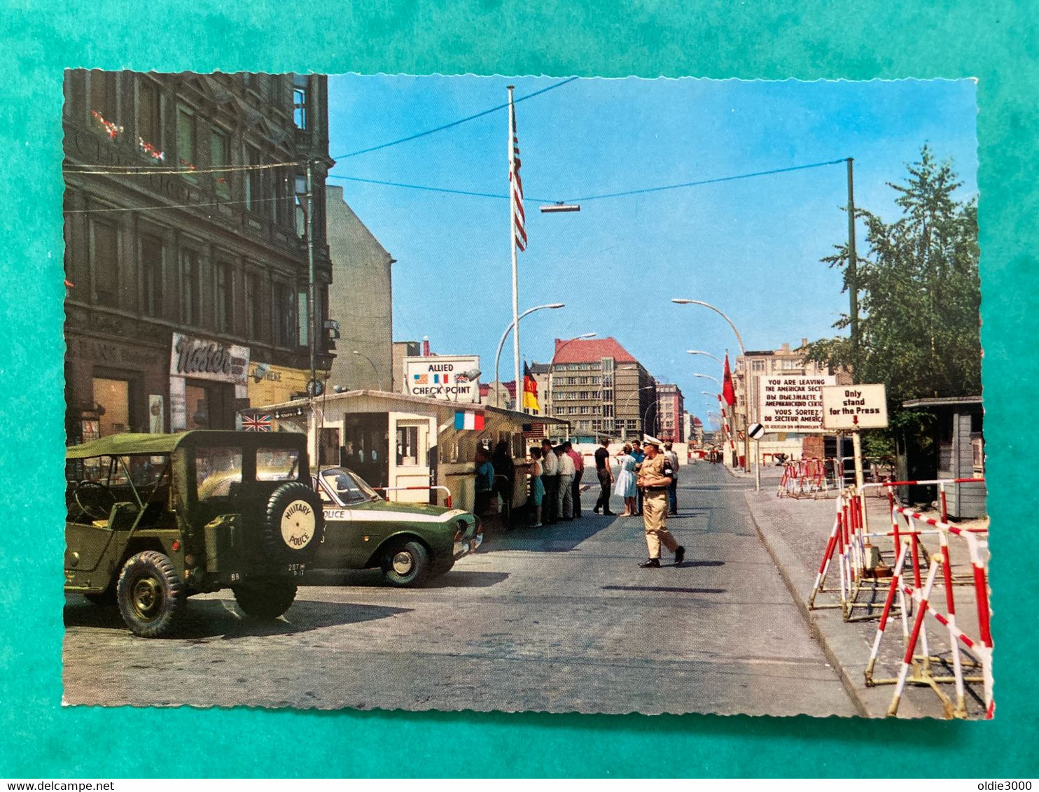 Berlin Grenze Checkpoint Charlie Oldtimer 162 - Mur De Berlin