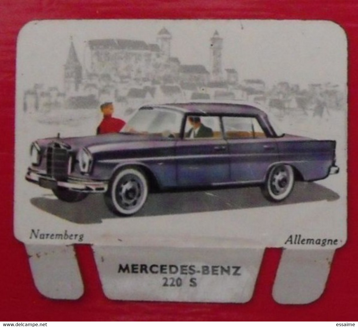 Plaque Mercedes 220 S. N° 54. Les Grandes Marques D'automobiles. Chocolat Cafés Martel Mota. Plaquette Métal Vers 1960 - Targhe In Lamiera (a Partire Dal 1961)