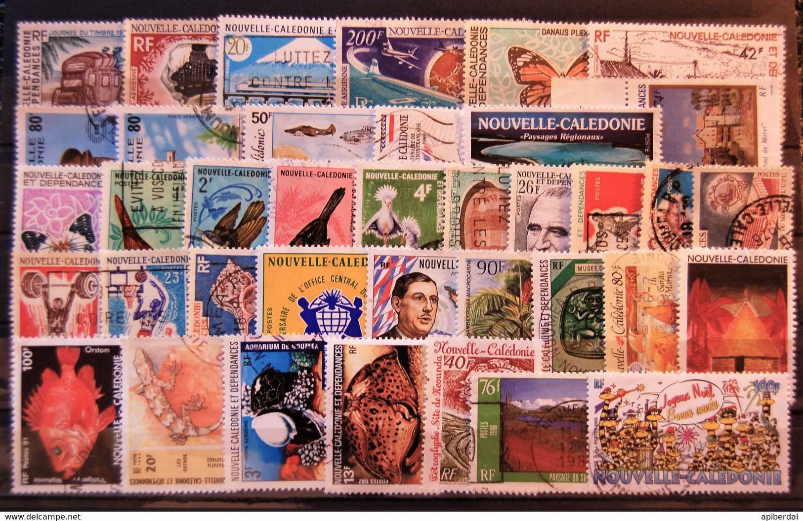 Nouvelle-Calédonie - Small Batch Of 38 Stamps All Differents Used ( Oblitérés ) - Collezioni & Lotti