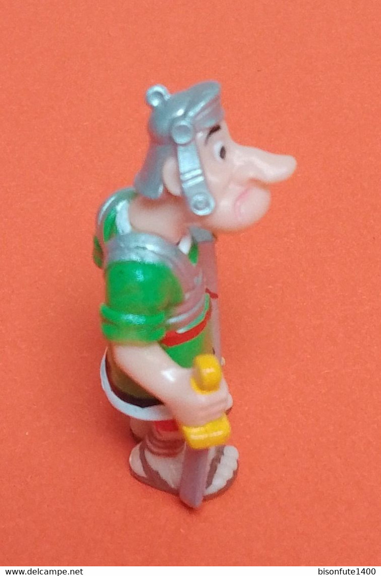 Astérix : Figurine Soldat Romain ( Voir Photos ). - Figurines En Plástico