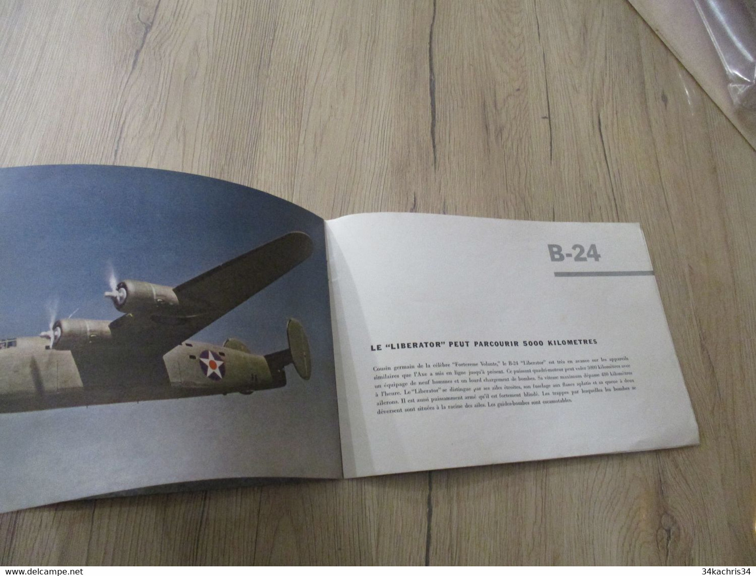 Catalogue Avions anglais fascicule 185 000 avions de guerre  Photos caractéristiques incomplet