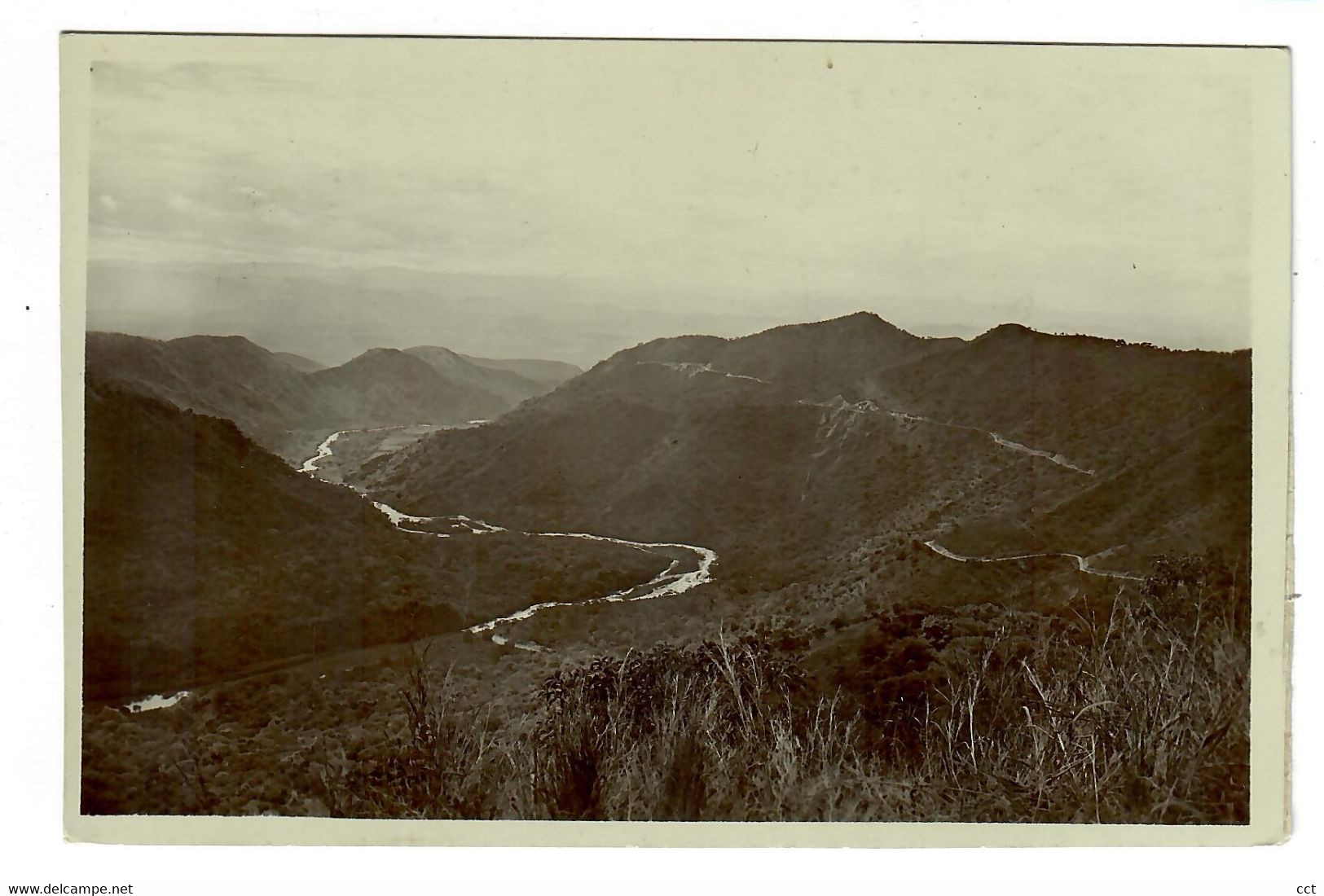 Congo Belge  Le Kivu  Route Automobile Dans Le Massif De Kamanoila Et Vallée De La Ruzizi Vues De La Route - Kinshasa - Leopoldville (Leopoldstadt)