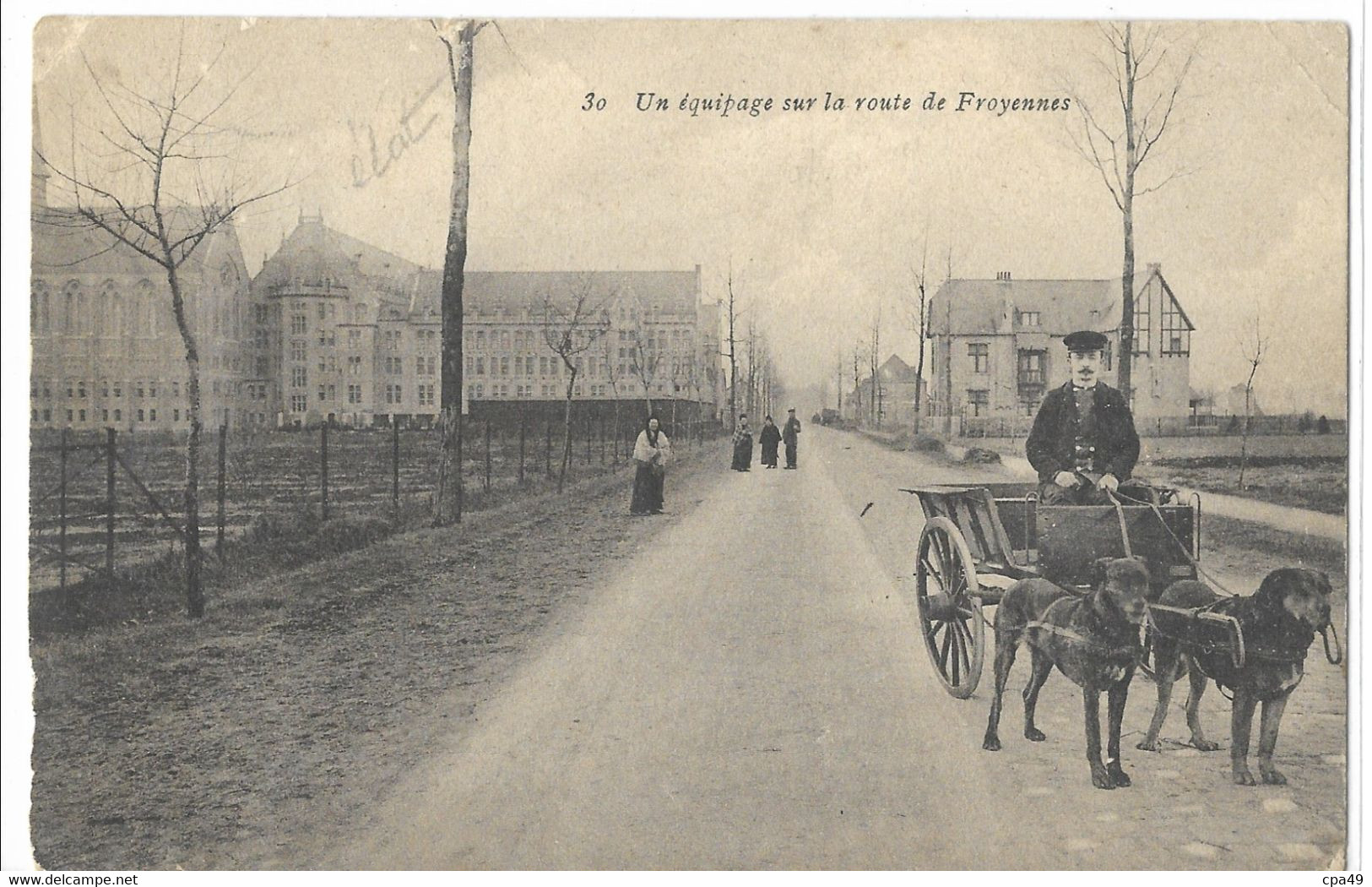 FROYENNES  UN EQUIPAGE SUR LA ROUTE DE FROYENNES  BELGIQUE   ( ETAT ) - Andere & Zonder Classificatie