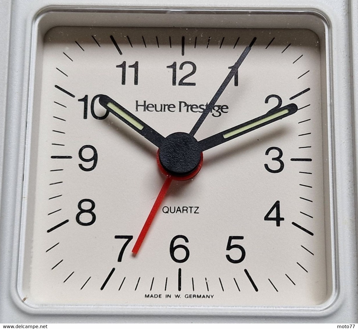 Ancien Réveil De Voyage HEURE PRESTIGE - Pendulette De Bureau - Alarme - Fonctionne Mouvement Quartz - Vers 1980 - Alarm Clocks