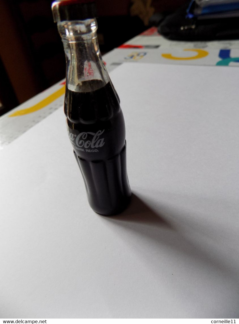 RARE MIGNONETTE COCA-COLA VIDE - Miniflesjes