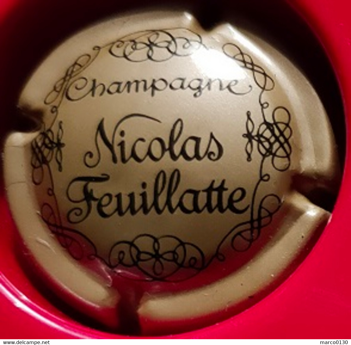 CAPSULE DE CHAMPAGNE FEUILLATTE NICOLAS N° 8b - Feuillate