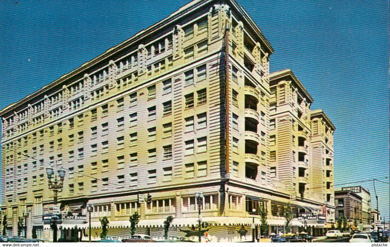 3561 – Portland Oregon – Hotel Multnomah – Cars 1960-1965 – Written Postmark 1961 - VG Condition – 2 Scans - Portland