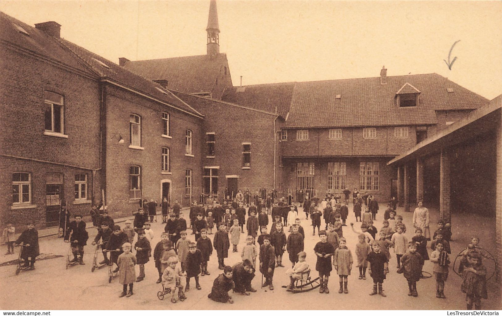 CPA - Belgique - Geer - Orphelinat Saint Joseph - La Cour De Récréations - Edit. Nels - Ern Thill - Geer