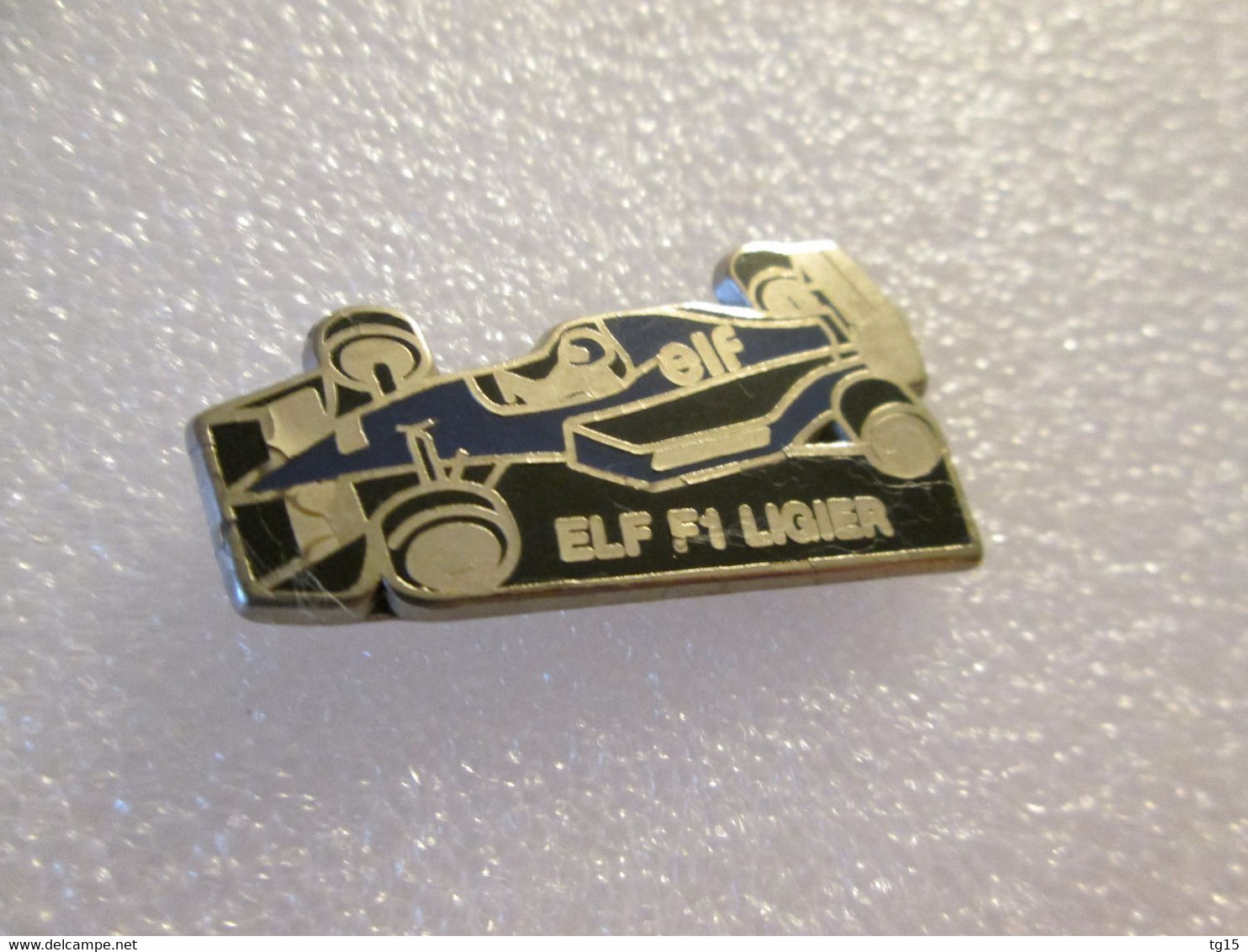 PIN'S   FORMULE 1  LIGIER  ELF  Zamak - F1