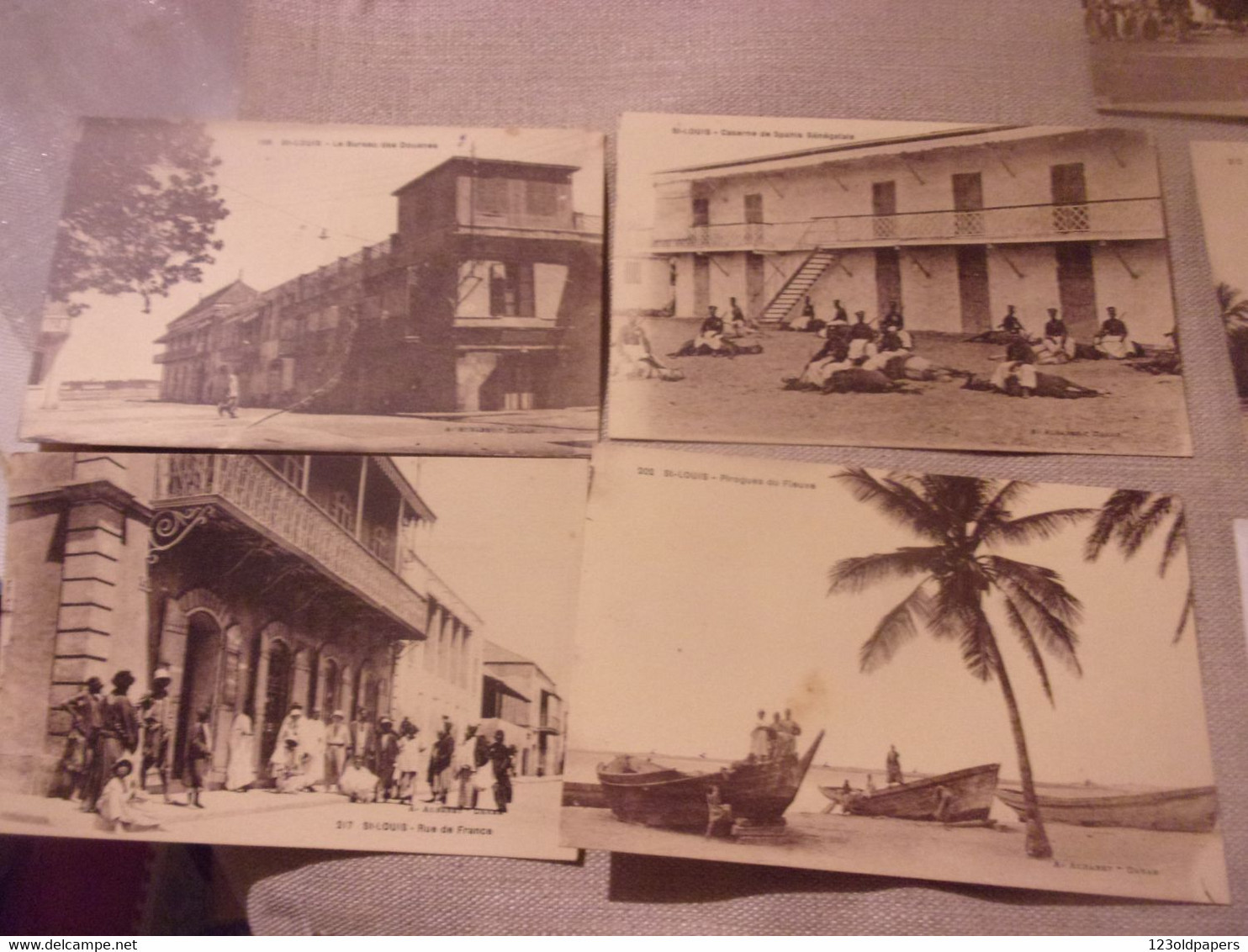 ♥️   LOT DE 12 CORRESPONDANCES  SENEGALAIS HOMME NOIR CARTE PHOTO AVEC SES COMMENTAIRES AU DOS SAINT LOUIS SENEGAL - Senegal