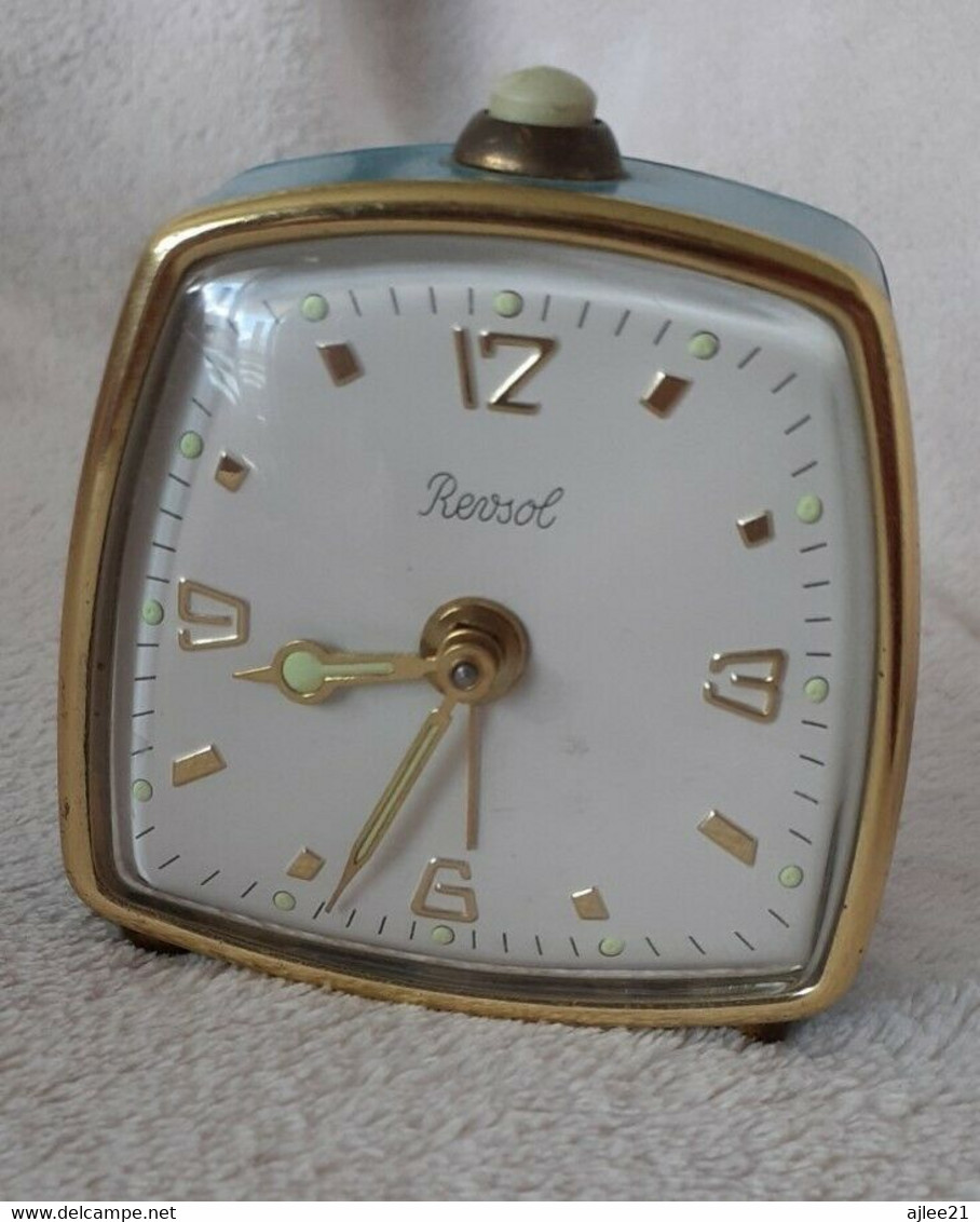 Réveil Revsol. Années 50/60/70/80. - Horloges