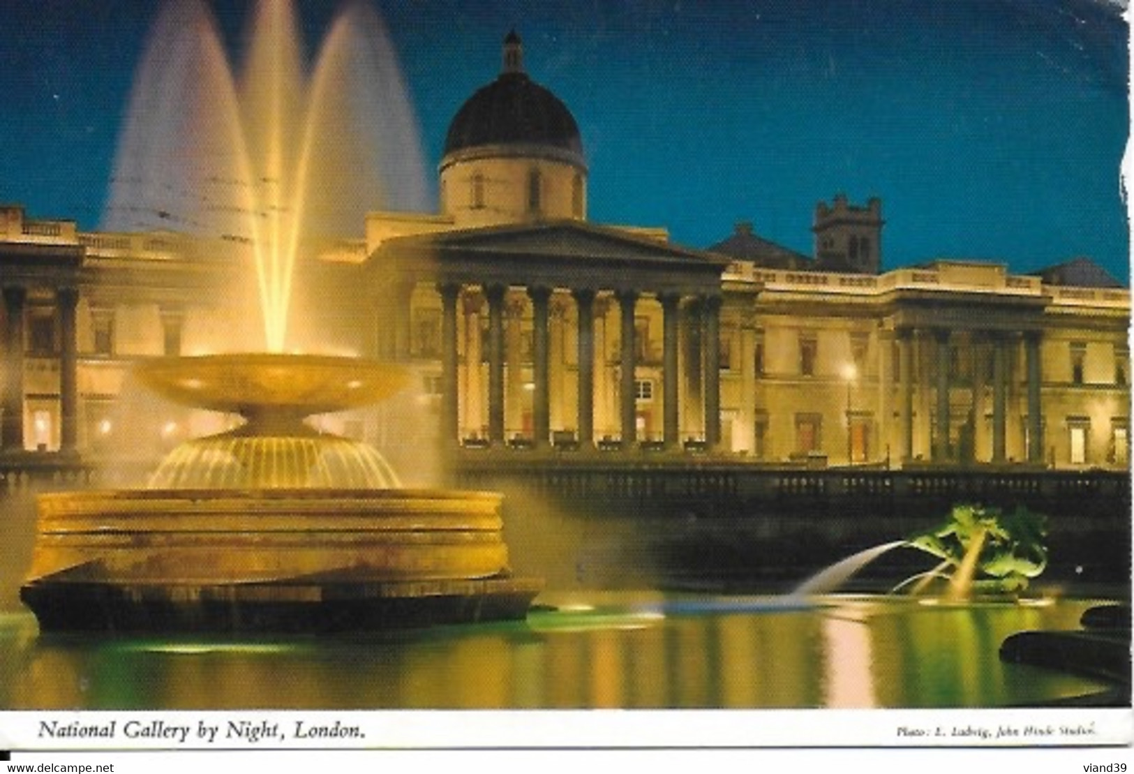 London. -  Londres. -  National Gallery By Night _. Cachet Poste 1976 - Trafalgar Square