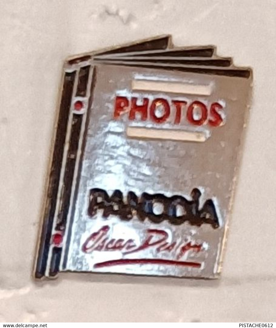 Pin's Photographie Album Photo Panodia - Photographie