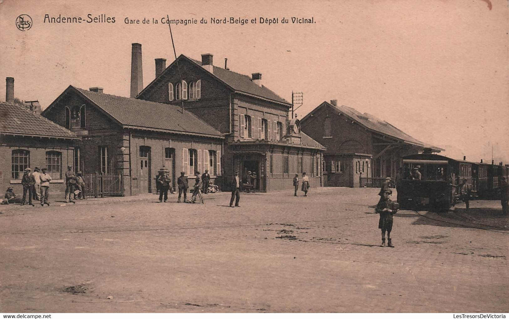 CPA ANDENNE SEILLES - Gare De La Compagnie Du Nord Belge Et Dépôt Du Vicinal - Tampon Institut Ste Begge - Tram - Andenne