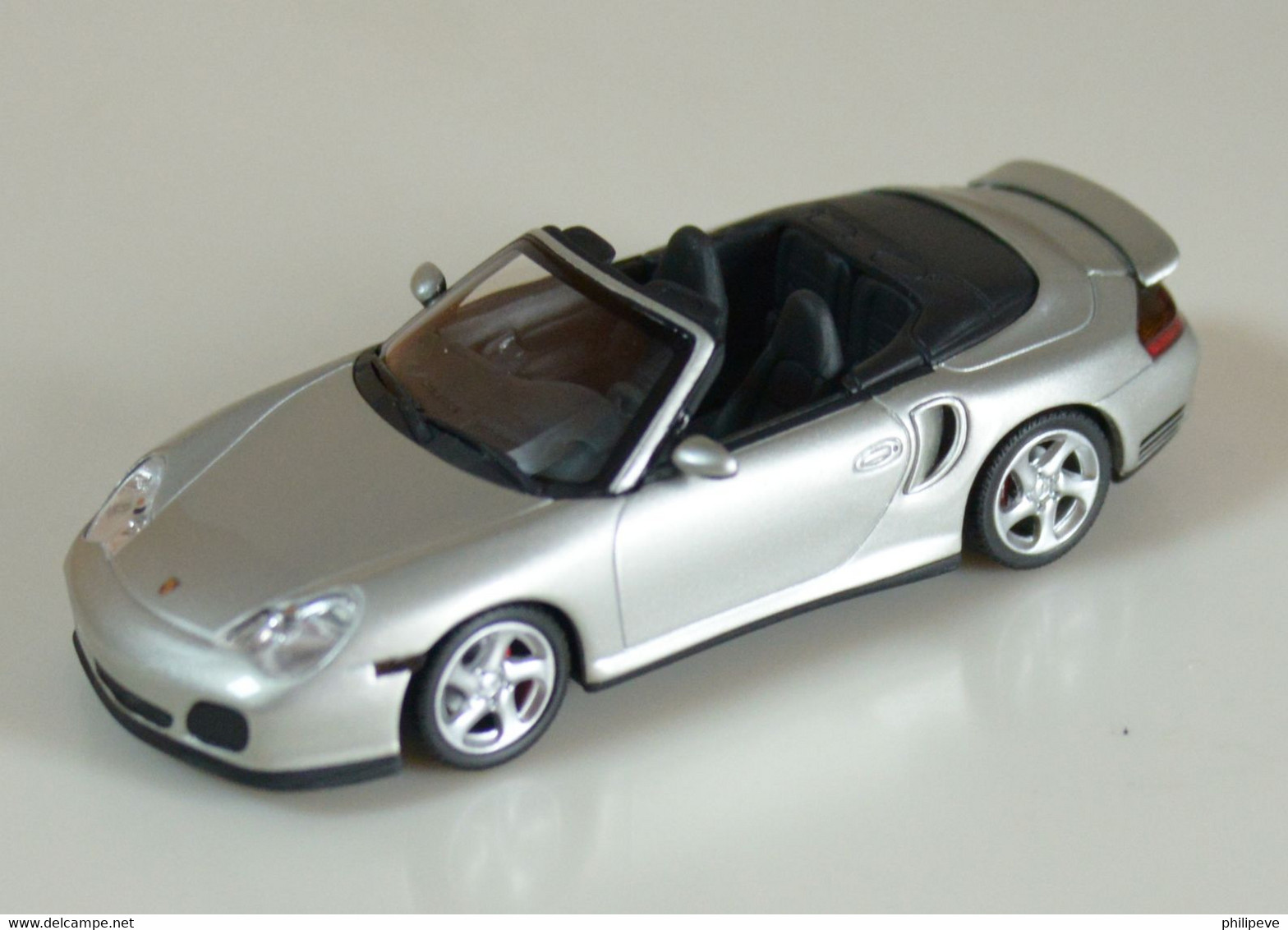 PORSCHE 911 Turbo Cabriolet - MINICHAMPS 1:43 - Minichamps