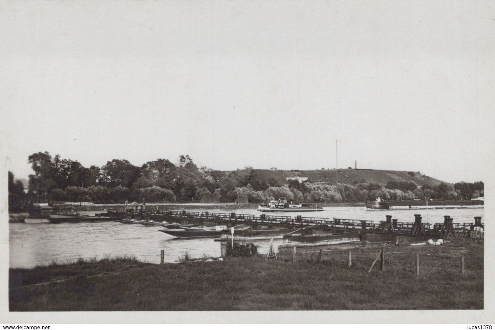 68 / NEUF BRISACH / PONT DE BATEAUX SUR LE RHIN / PAS COURANTE - Neuf Brisach