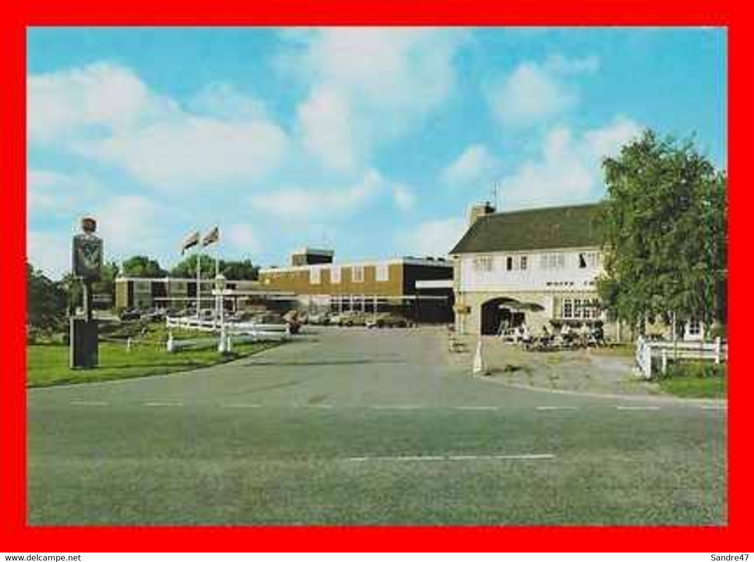 CPSM/gf CHICHESTER (Angleterre)  Westhampnett Lodge Hotel...P923 - Chichester