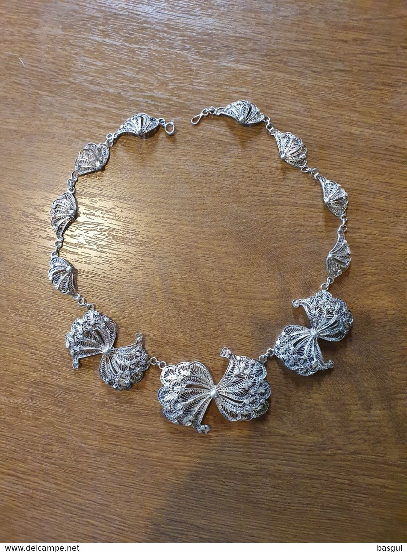 Collier Filigrane En Argent  Vintage - Necklaces/Chains