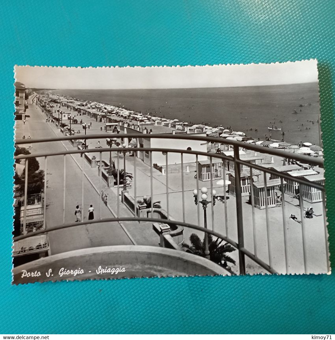 Cartolina Porto S. Giorgio - Spiaggia. Viaggiata 1956 - Fermo