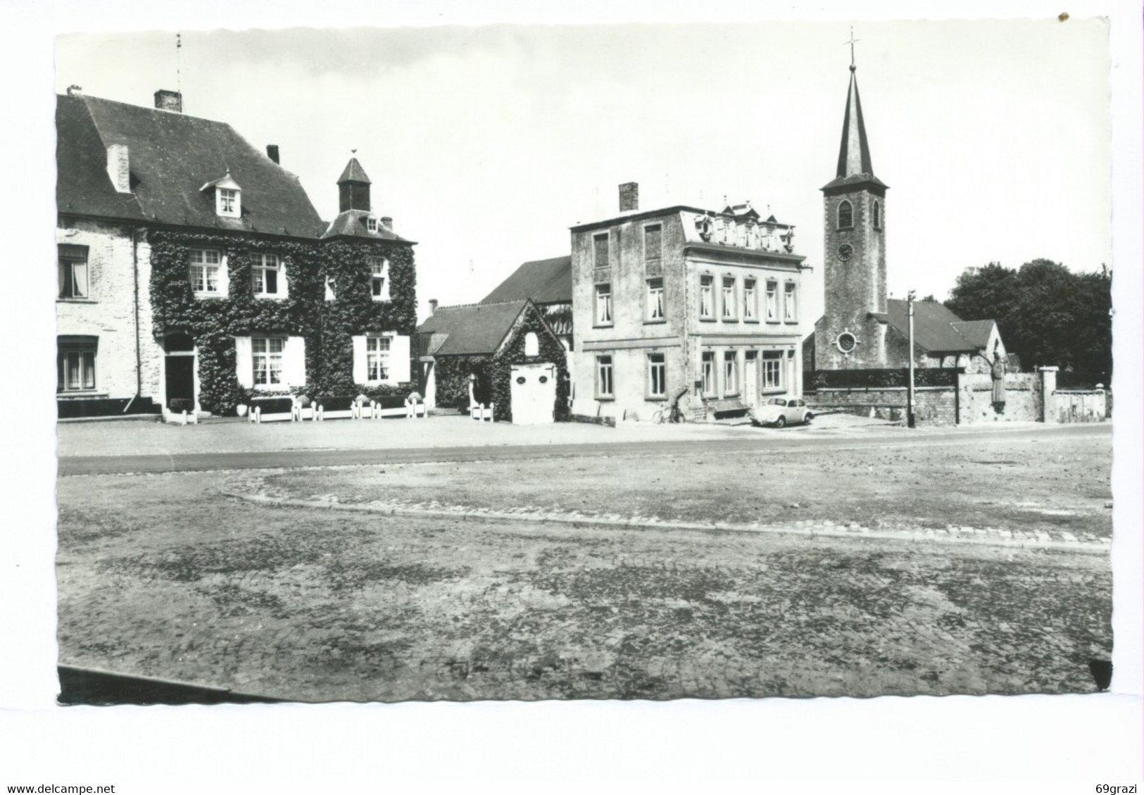 Saint Gérard Eglise Et Grand'Place ( Carte Ayant Voyagé ) - Mettet