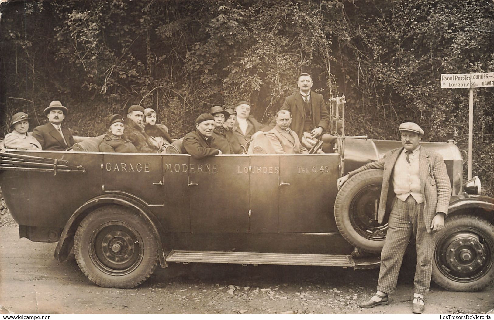 CPA - Carte Photo - Garage Moderne Lourdes - Raoul Photo Lourdes - Oblitéré Lourdes - Animé - PKW