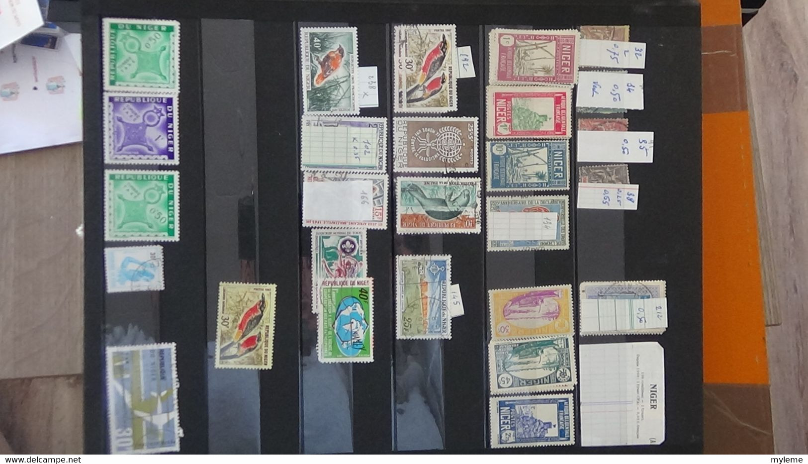 AN72 Collection de timbres oblitérés de divers pays + Comores N° 104A ** cote 150 euros  A saisir !!!