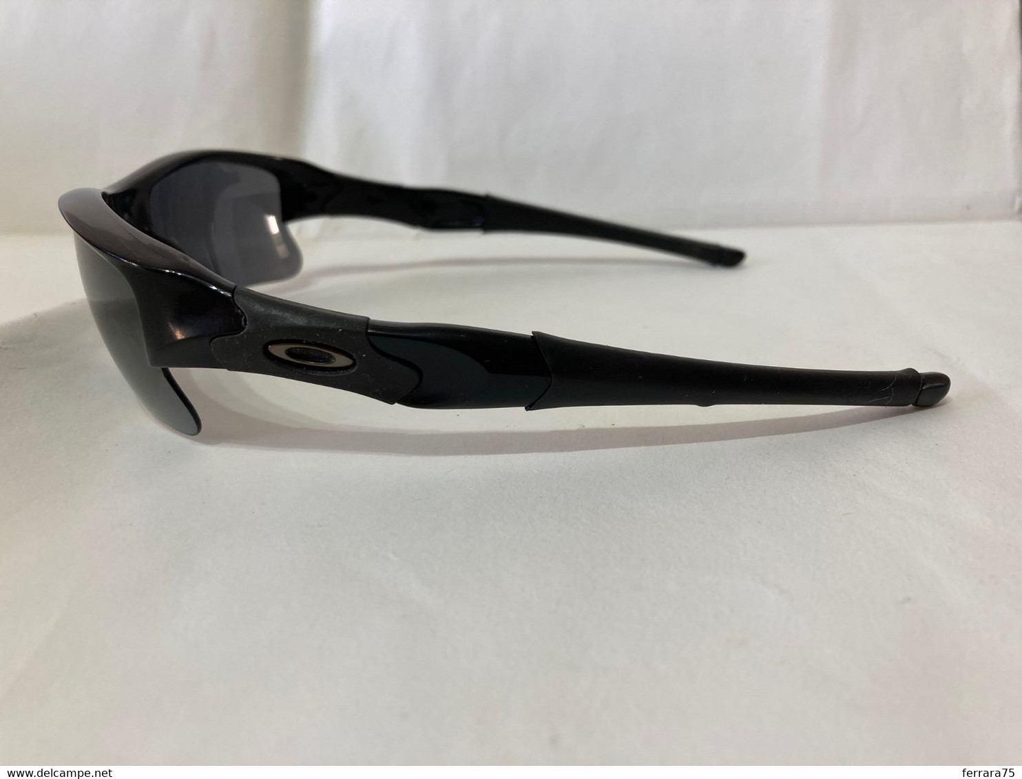 OCCHIALI DA SOLE USATI OAKLEY FLAK MOD.24-434 MISURE 63 14 133 SENZA CUSTODIA. - Zonnebrillen