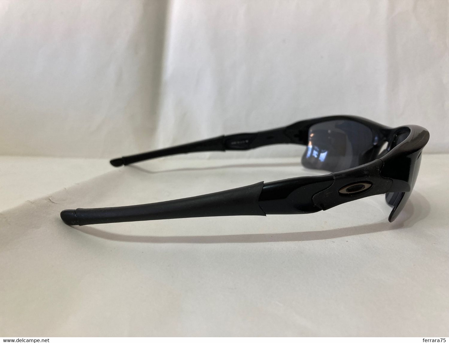 OCCHIALI DA SOLE USATI OAKLEY FLAK MOD.24-434 MISURE 63 14 133 SENZA CUSTODIA. - Lunettes De Soleil