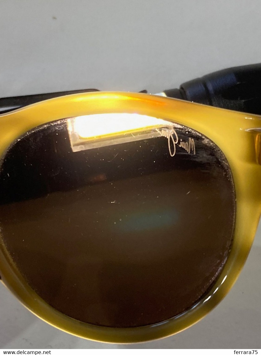 OCCHIALI DA SOLE ED.LIMITATA MAUI JIM MODELLO LIANA 49-22-134-CON CUSTODIA.