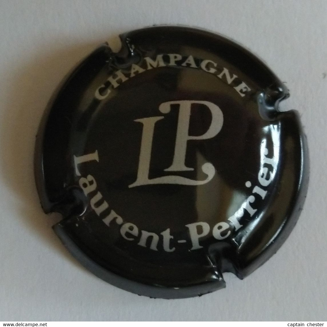Plaque De Muselet De Champagne " LAURENT PERRIER N°51a - ARGENT ET NOIR " - Laurent-Perrier