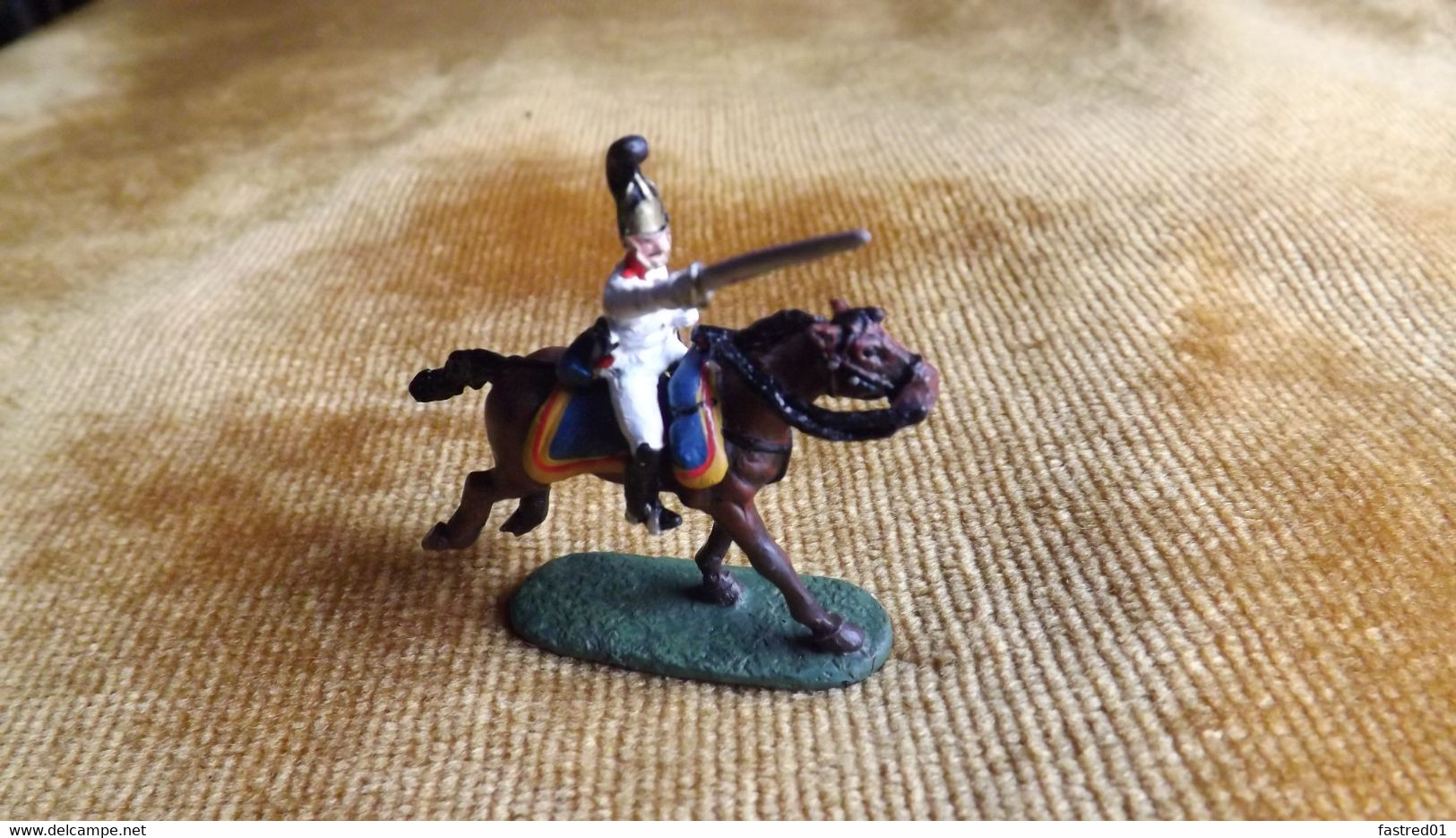 Figurines Delprado Cavalier Chargeant En Plomb De La Bataille D'Austerlitz.  CHE 81 - Soldatini Di Piombo
