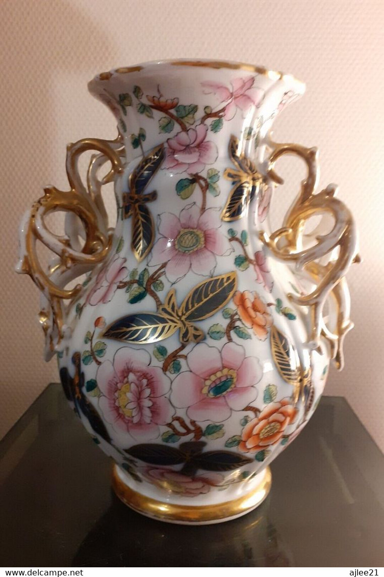 Vase En Porcelaine De Bayeux. Période Gosse ( 1849-1877). - Vazen