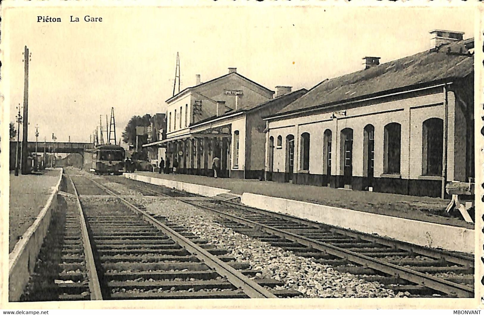 Piéton - La Gare - Chapelle-lez-Herlaimont