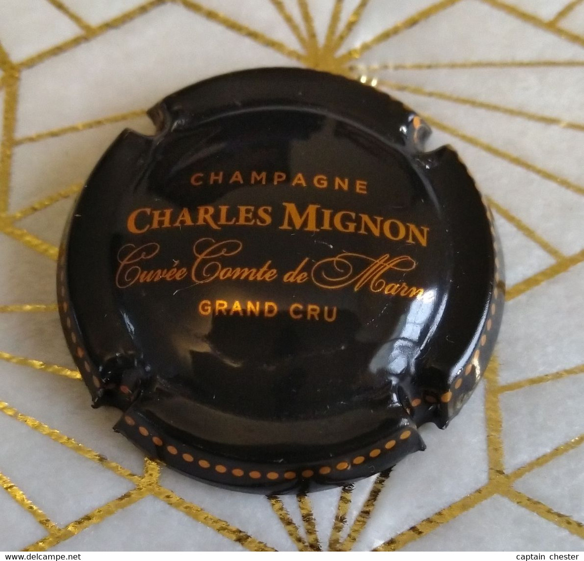 PLAQUE DE MUSELET DE CHAMPAGNE " CHARLES MIGNON GRAND CRU - CUVEE COMTE DE MARNE " OR ET NOIR - Mignon, Charles