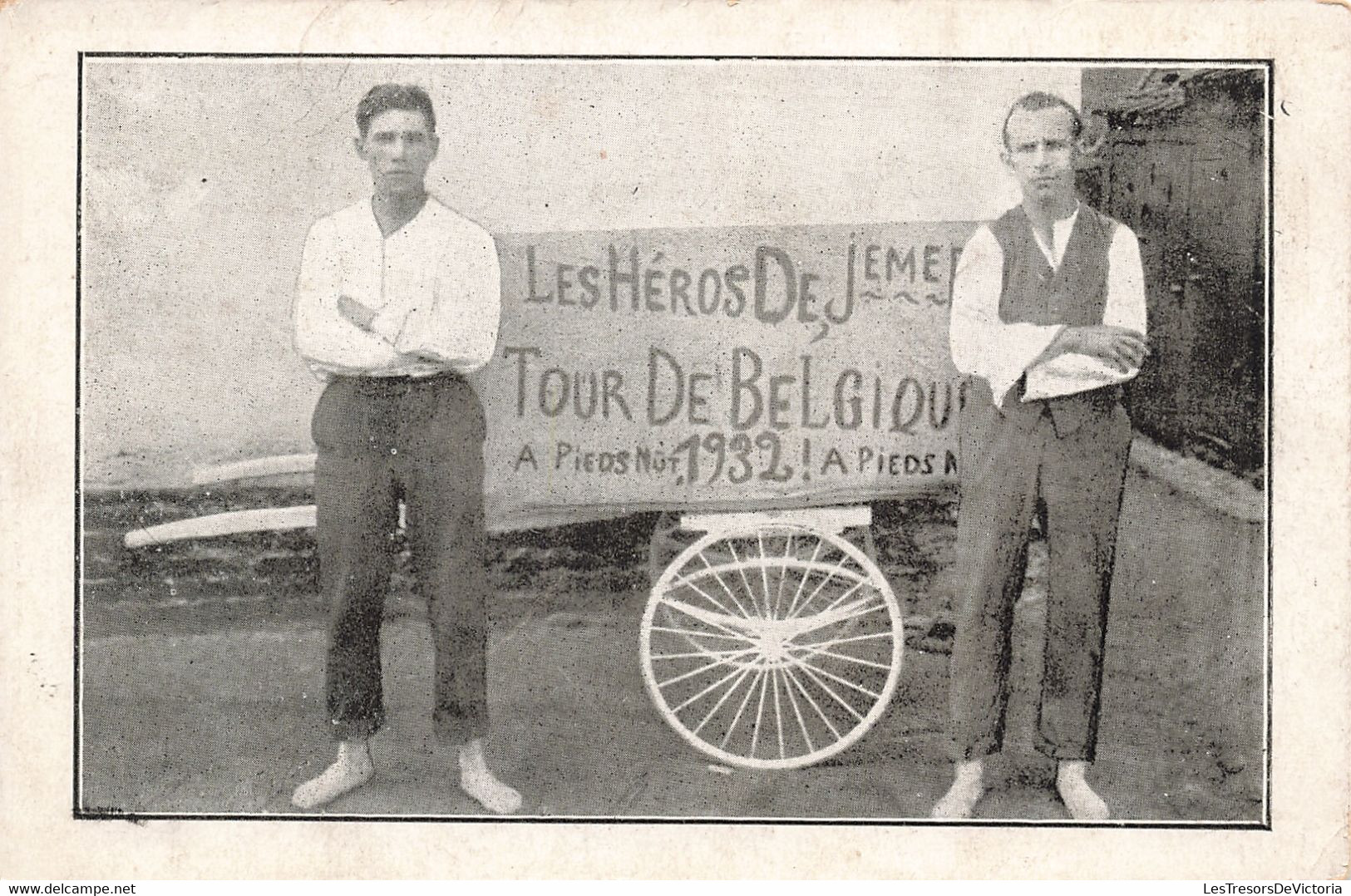 CPA - Spectacle - Cirque - Les Héros De Jemeppe Tour De Belgique à Pieds Nus 1932 - Animé - Cirque