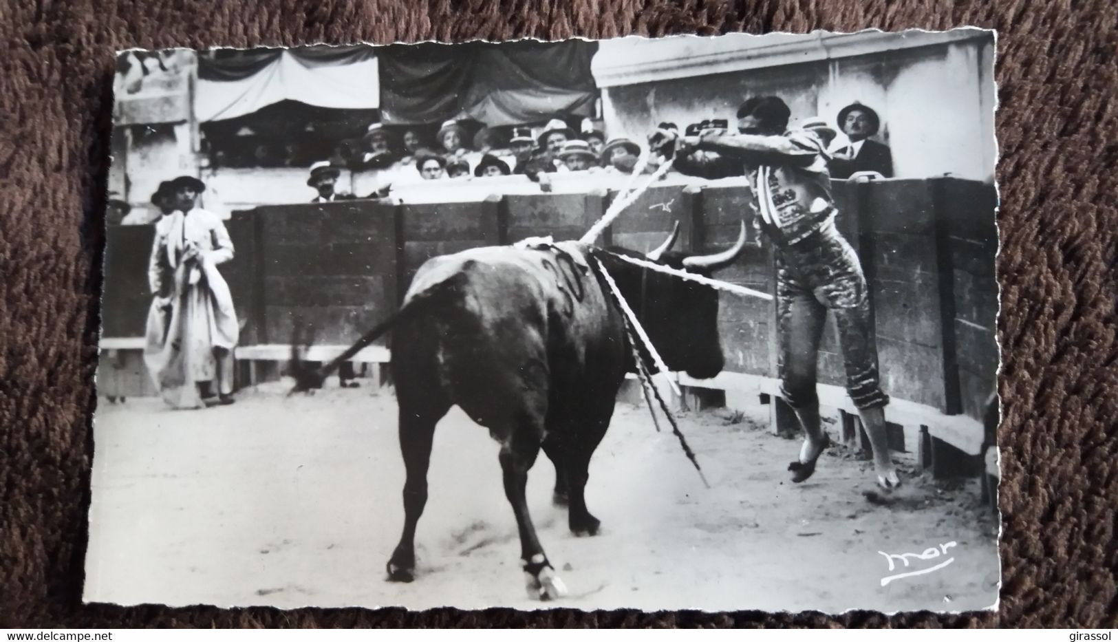 CPSM CORRIDA DE TOROS TAURAU TORERO UNE PAIRE DE BANDERILLES A L ESTRIBO PAR CARNICERITO DE MEXIQUE COLL VALLAT - Bull