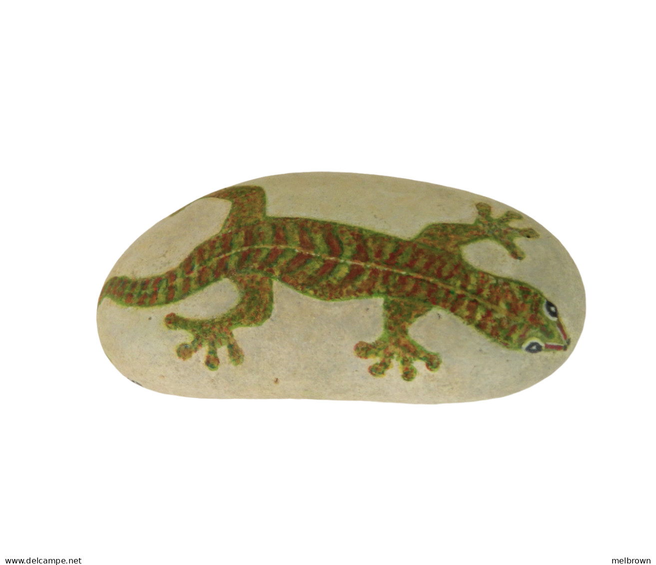 GREEN GECKO Hand Painted On A Smooth Beach Stone Paperweight - Paper-weights